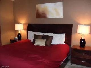 Photo #3: 2527726 Listing