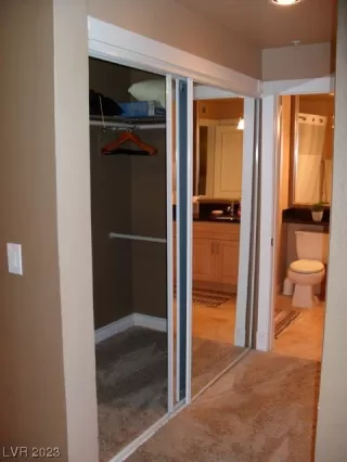 Photo #4: 2527726 Listing