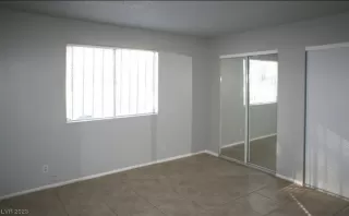 Photo #5: 2527780 Listing 