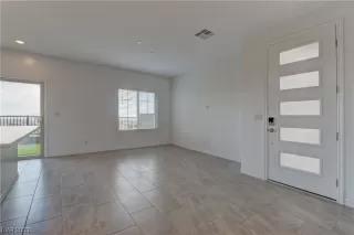 Photo #3: 2527788 Listing