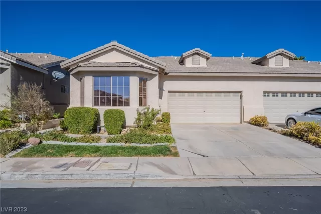 MLS: 2527881 Condo For Sale