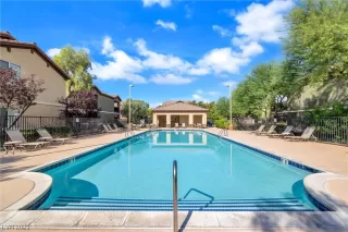 Photo #3: 2527891 Listing 