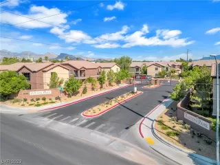 Photo #4: 2527891 Listing 