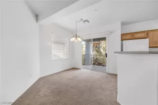 Photo #6: 2527891 Listing 