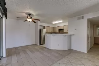 Photo #4: 2527912 Listing 