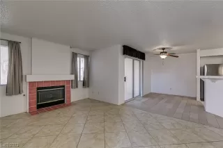 Photo #5: 2527912 Listing 