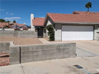 Photo #1: 2527921 Listing 