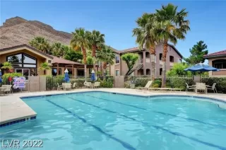 Photo #4: 2527922 Listing 