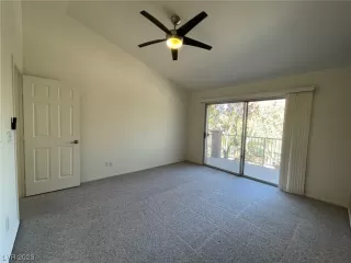 Photo #2: 2527932 Listing 