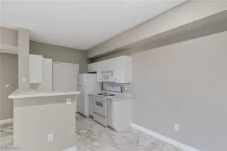 Photo #6: 2527941 Listing 