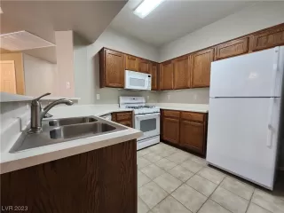 Photo #1: 2527944 Listing 