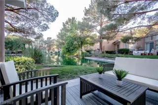 Photo #4: 2527965 Listing