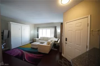 Photo #6: 2527974 Listing 