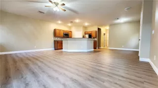 Photo #1: 2527986 Listing 