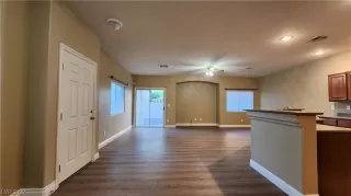 Photo #4: 2527986 Listing 