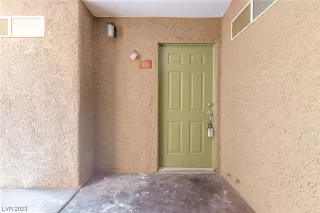 Photo #2: 2528008 Listing