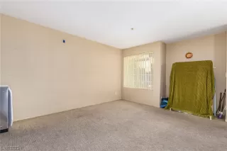 Photo #3: 2528008 Listing