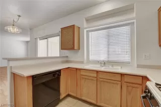 Photo #6: 2528012 Listing 