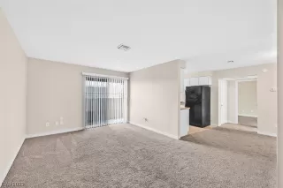 Photo #3: 2528014 Listing 