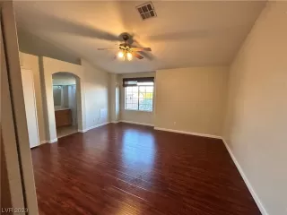 Photo #3: 2528024 Listing 