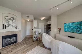 Photo #3: 2528080 Listing