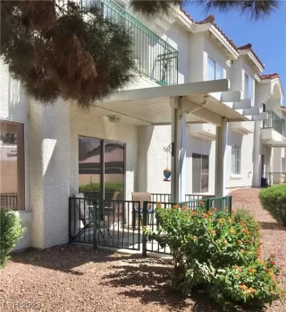 Photo #1: 2528091 Listing