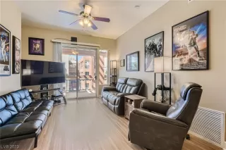 Photo #1: 2528113 Listing 