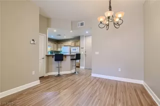 Photo #3: 2528113 Listing 