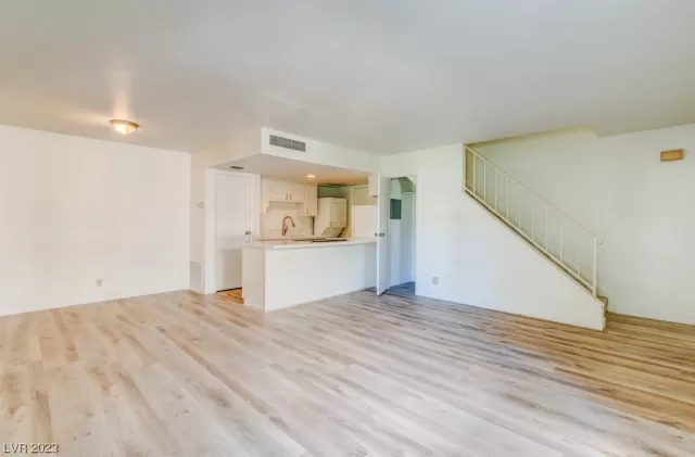 MLS: 2528156 Condo For Sale