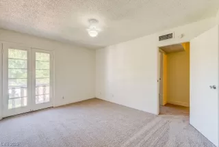 Photo #5: 2528156 Listing 