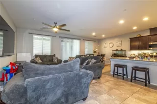 Photo #5: 2528185 Listing 