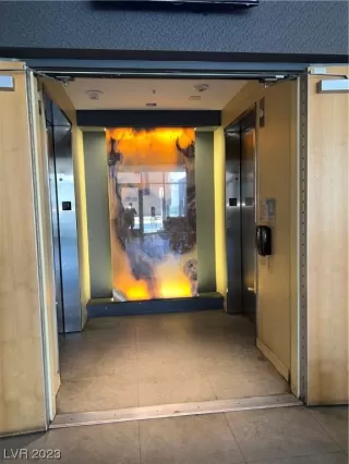 Photo #3: 2528196 Listing