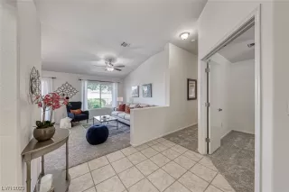 Photo #3: 2528230 Listing