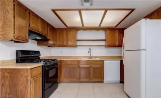 Photo #2: 2528244 Listing 