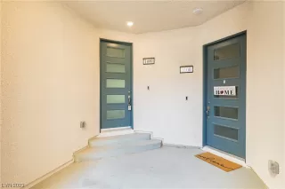 Photo #1: 2528258 Listing 