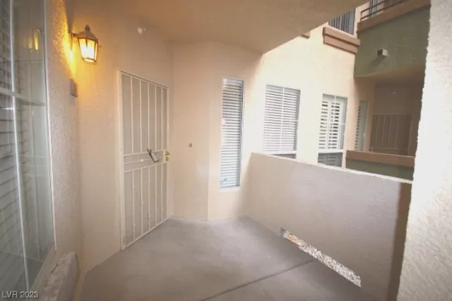MLS: 2528266 Condo For Sale