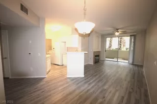 Photo #3: 2528266 Listing