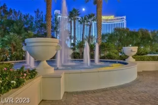 Photo #6: 2528272 Listing