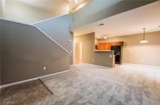 Photo #4: 2528367 Listing