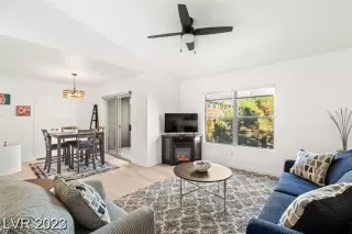 Photo #2: 2528376 Listing 