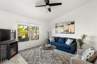 Photo #3: 2528376 Listing 