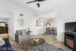 Photo #5: 2528376 Listing 