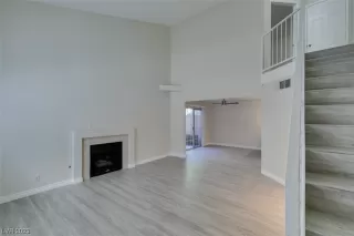 Photo #4: 2528382 Listing 