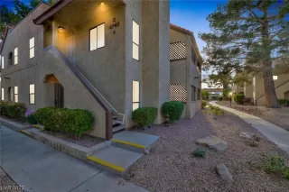 Photo #1: 2528413 Listing