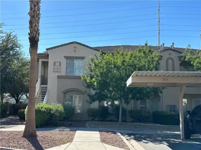 MLS: 2528433 Condo For Sale