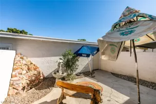 Photo #2: 2528455 Listing