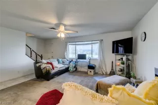 Photo #4: 2528455 Listing