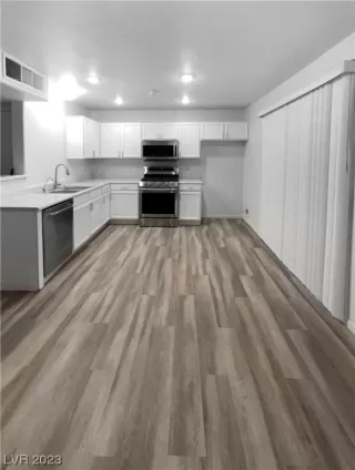 Photo #5: 2528470 Listing 