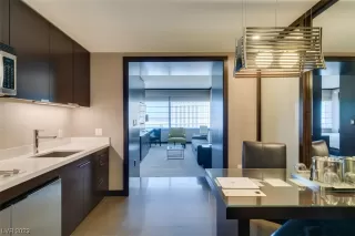 Photo #1: 2528480 Listing