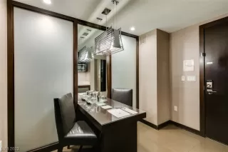 Photo #6: 2528480 Listing